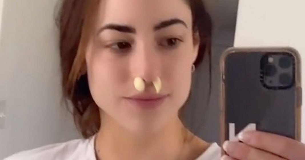 People are sticking garlic up their nose to clear sinus infections SKI